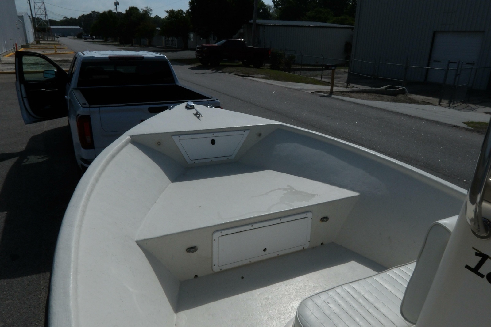19ft May Craft Yacht For Sale