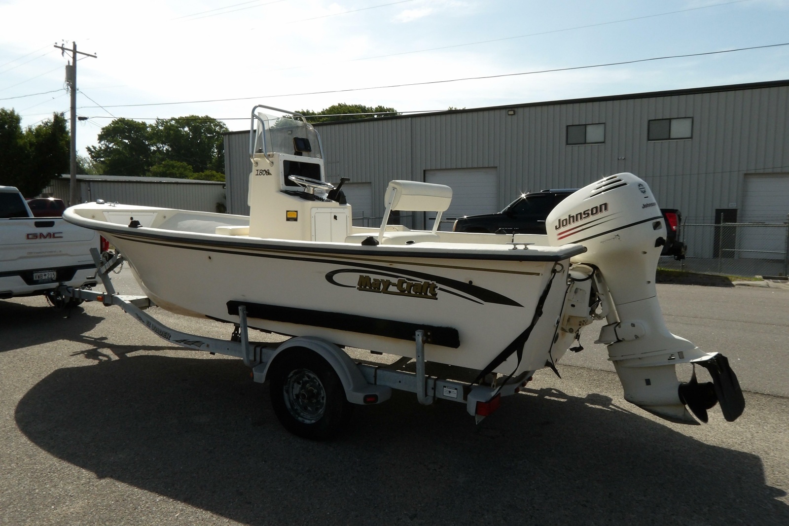 19ft May Craft Yacht For Sale