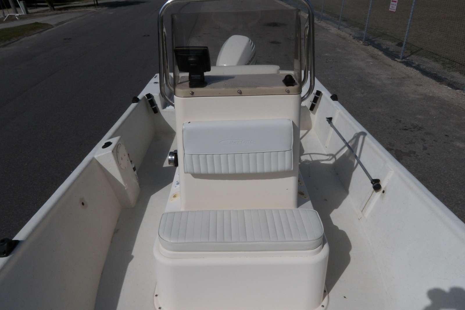 19ft May Craft Yacht For Sale