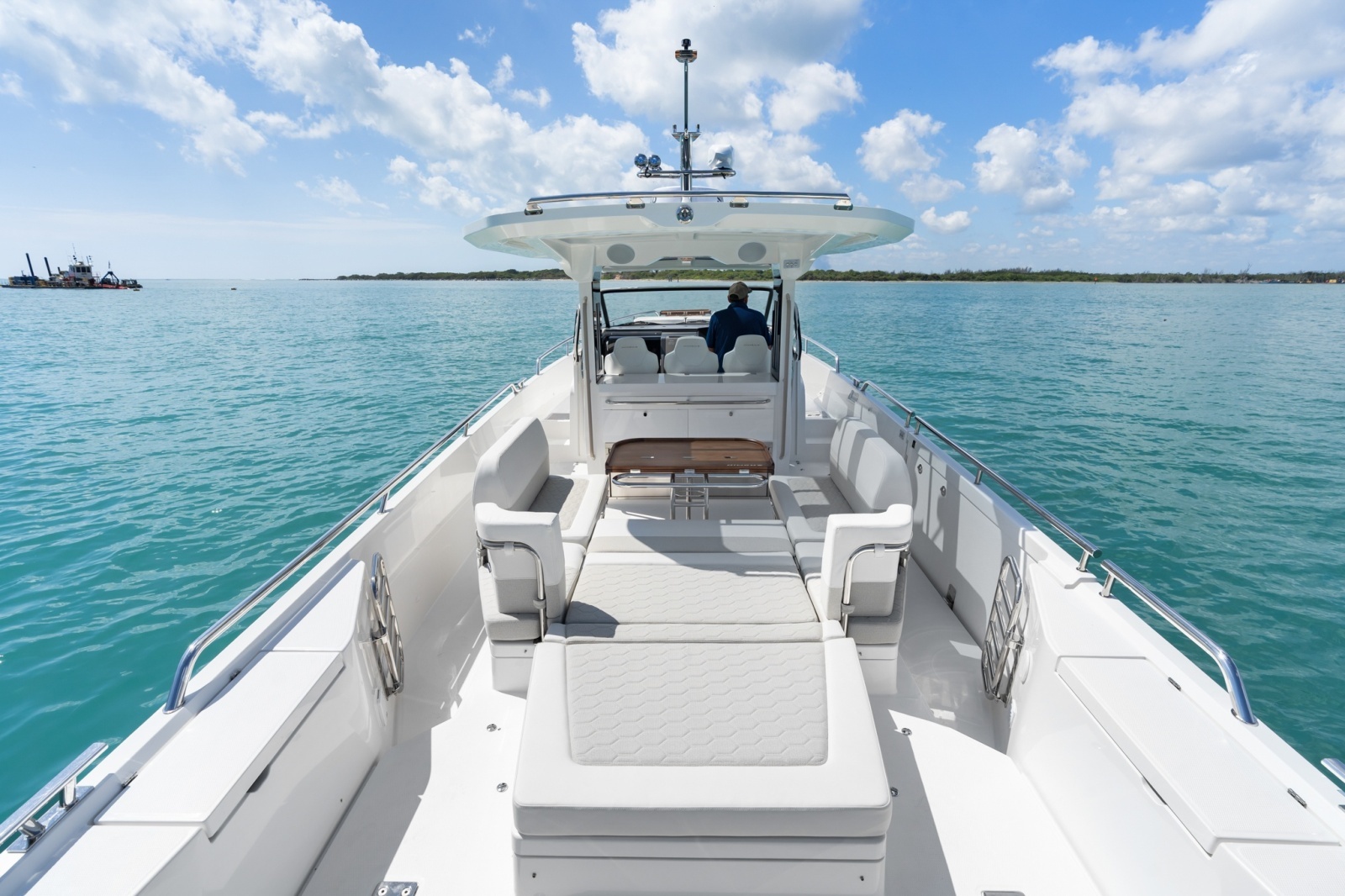 In Stock 2026 Nimbus Sport Tender 42  319 42ft Nimbus Yacht For Sale