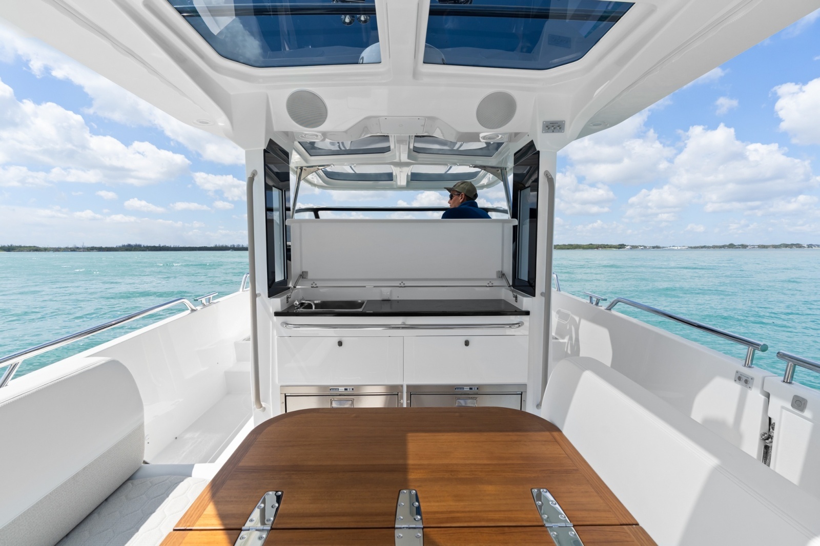 In Stock 2026 Nimbus Sport Tender 42  319 42ft Nimbus Yacht For Sale