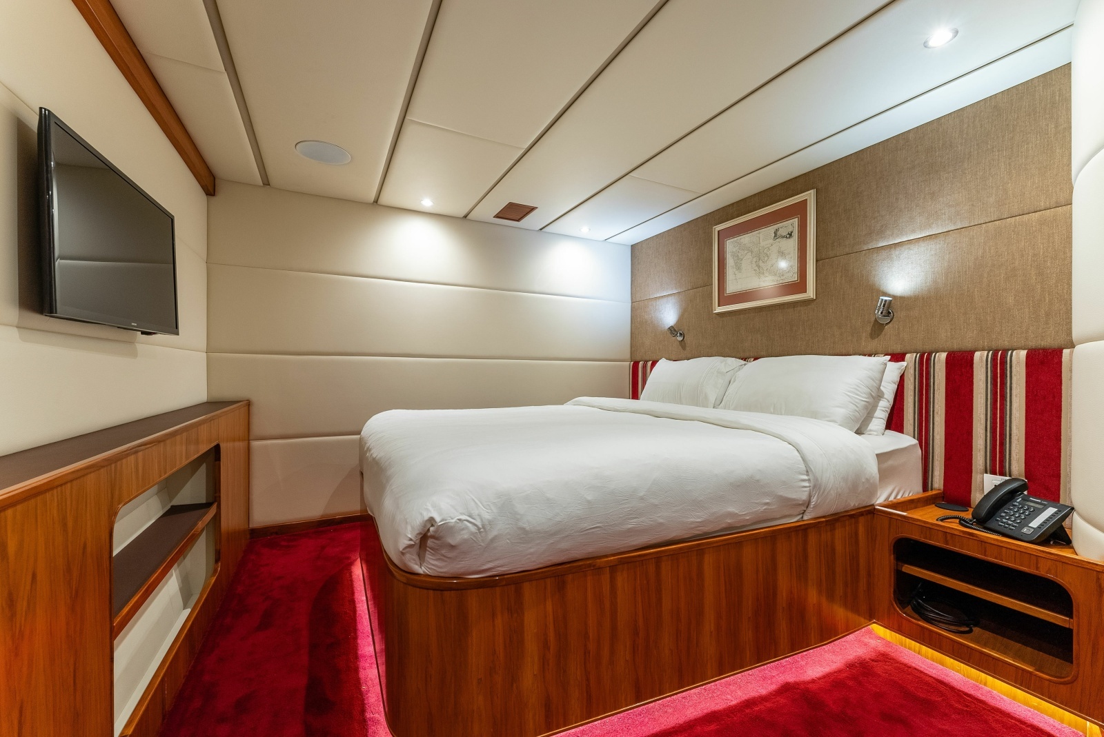 HARDHOME 108ft Albin Yacht For Sale