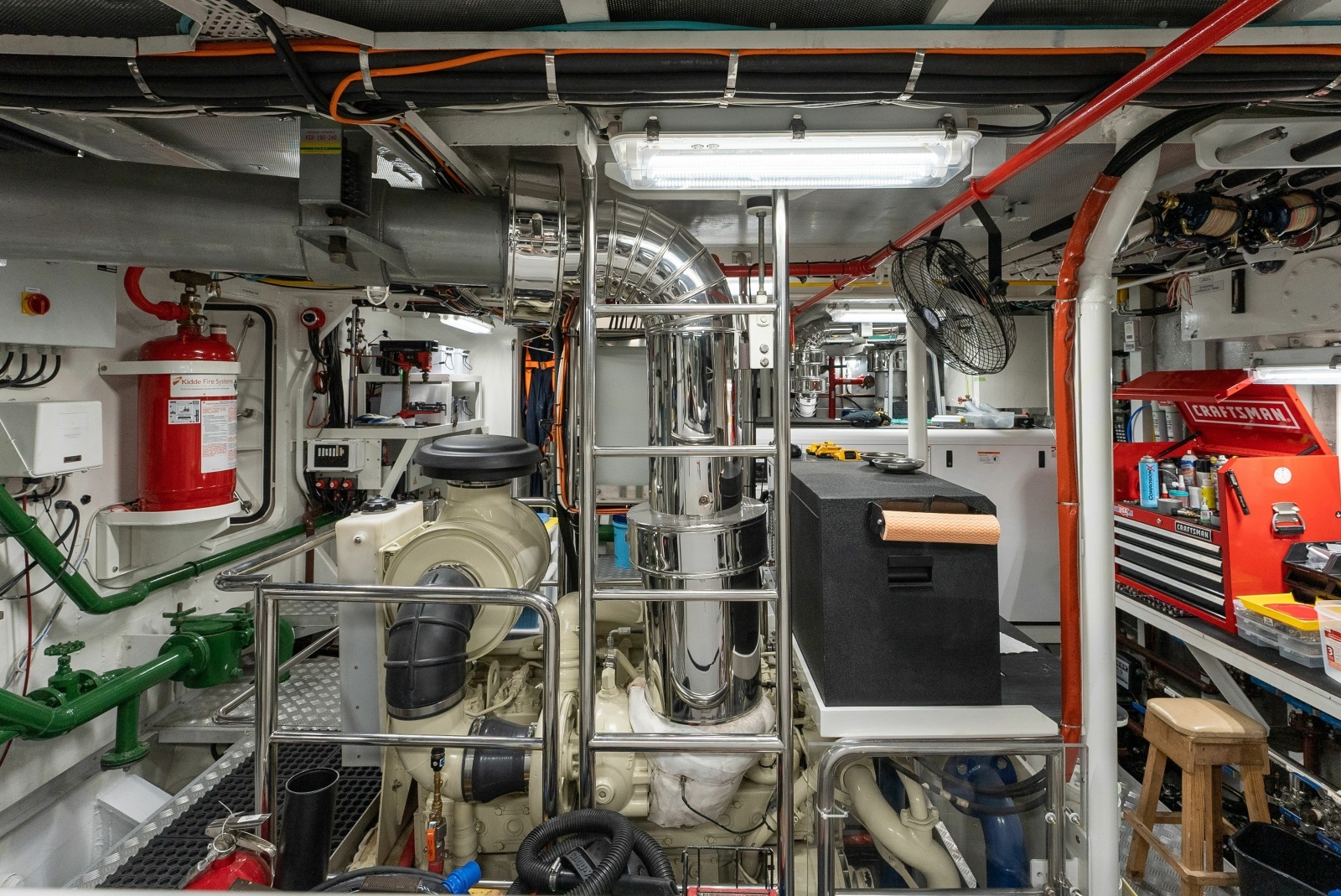 HARDHOME 108ft Albin Yacht For Sale