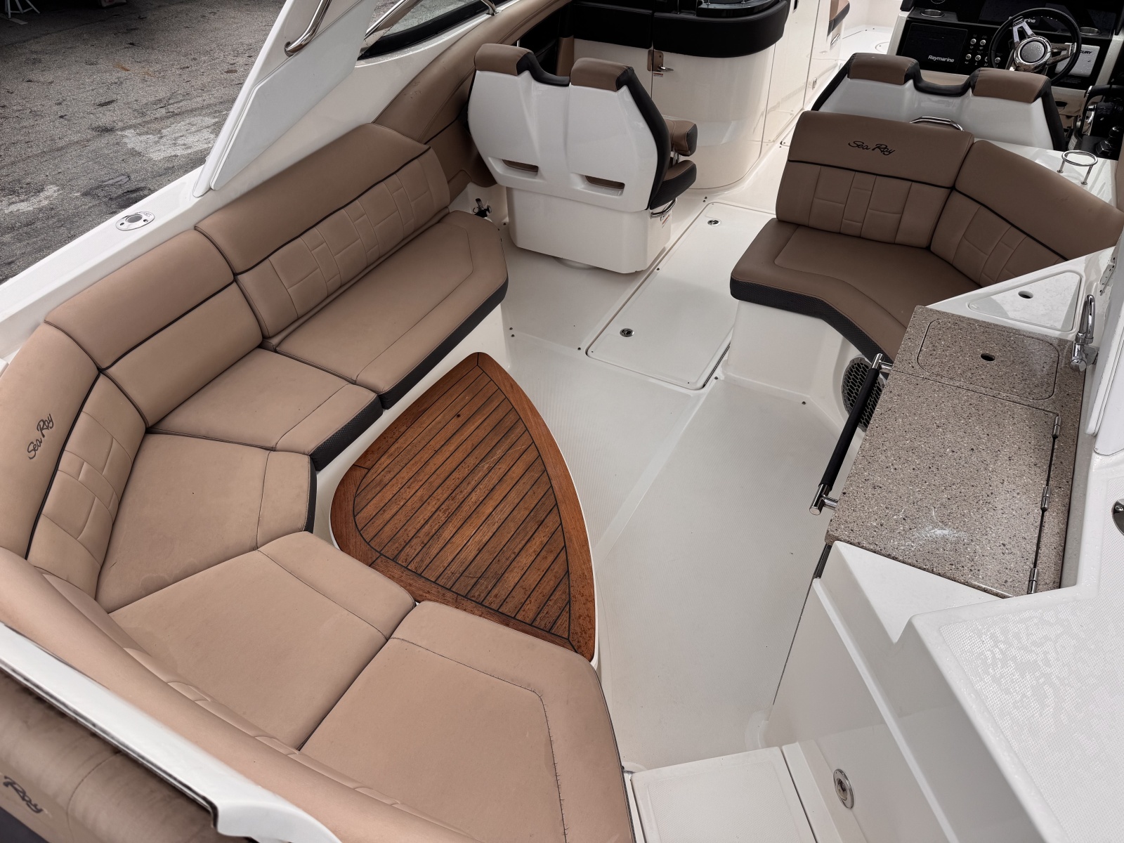 2016 Sea Ray 350 SLX