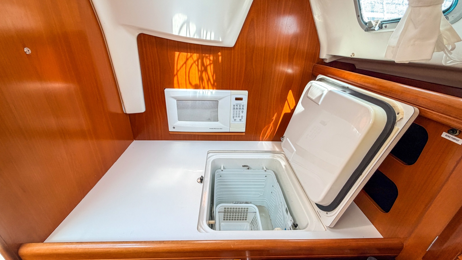 2002 Beneteau Oceanis 361
