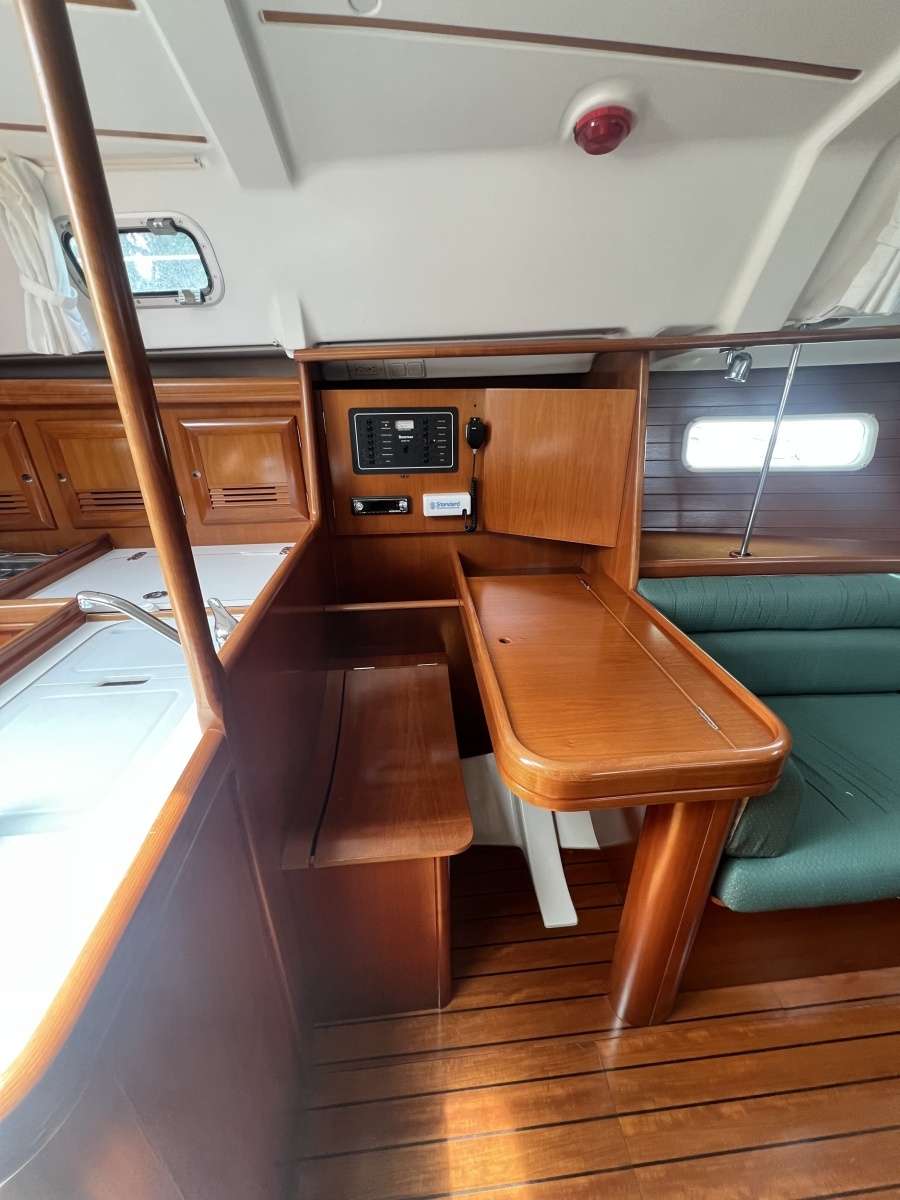 2002 Beneteau Oceanis 361 photo 5