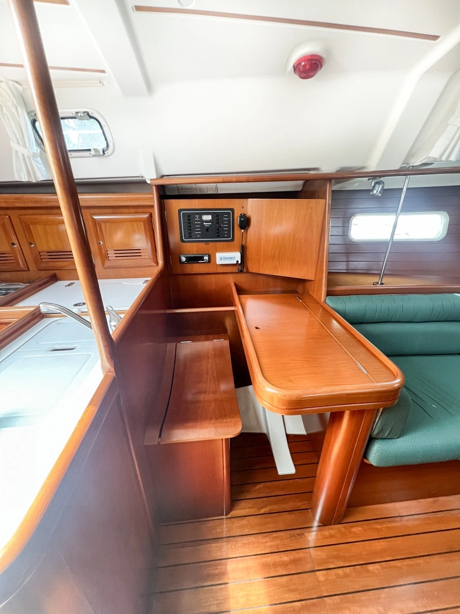 2002 Beneteau Oceanis 361