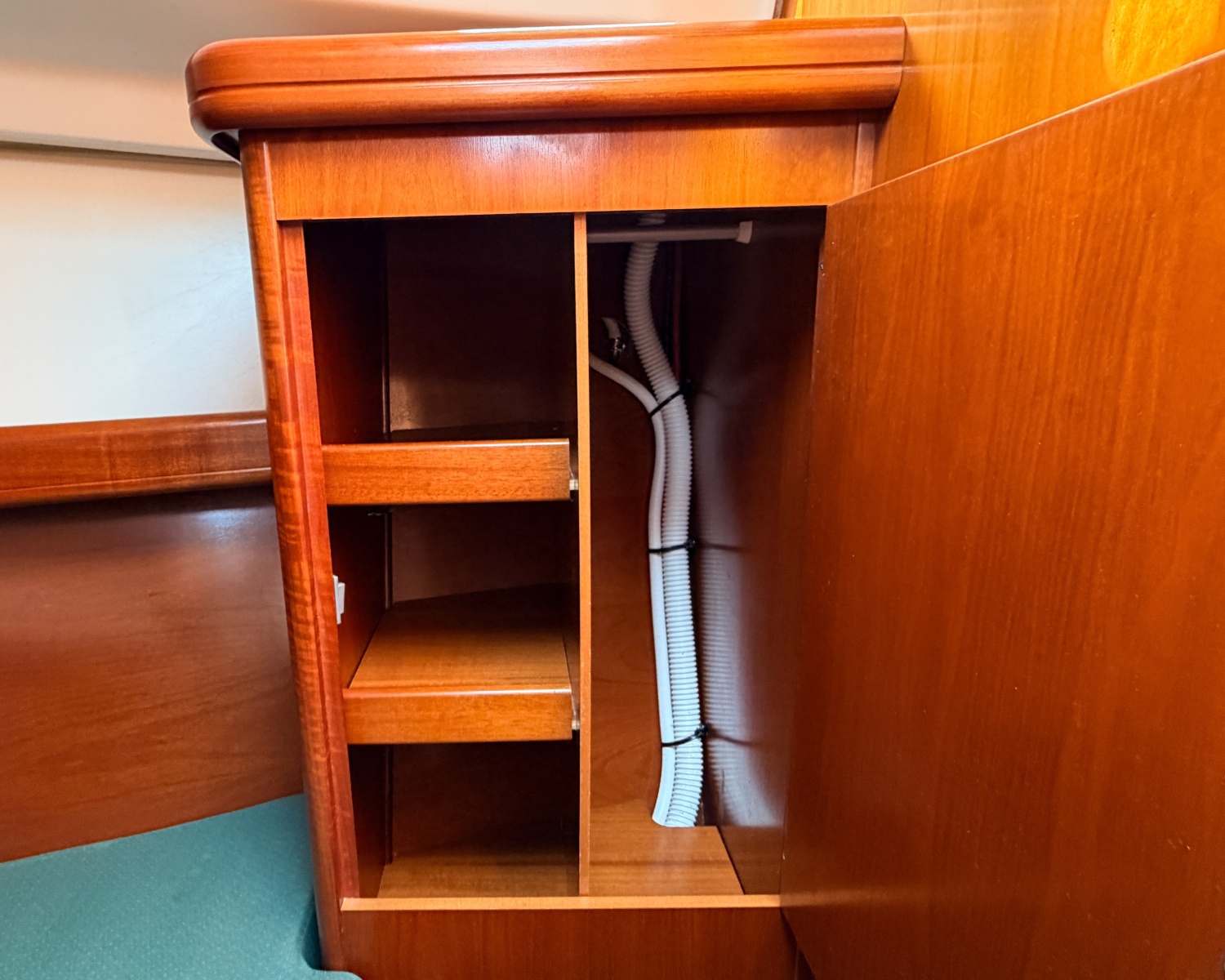 2002 Beneteau Oceanis 361