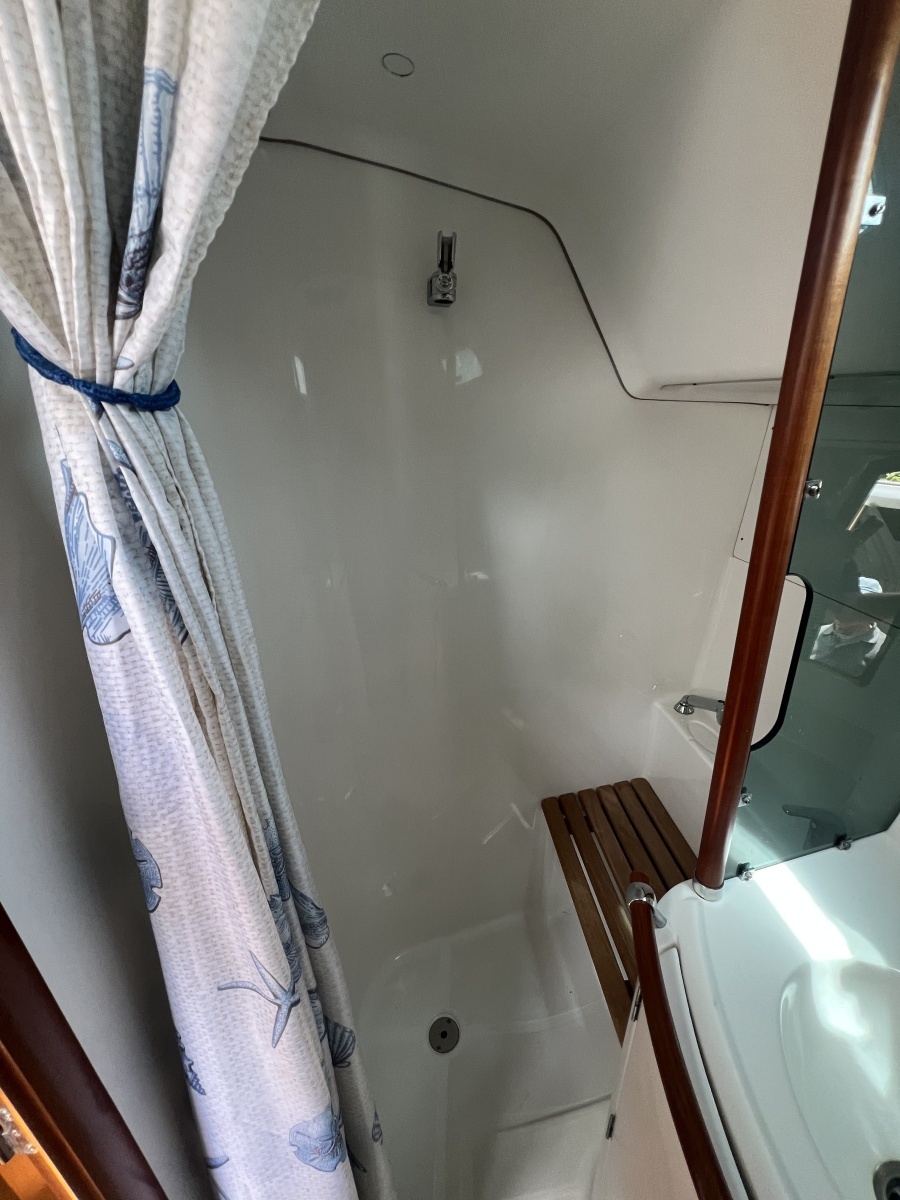 2002 Beneteau Oceanis 361 photo 10
