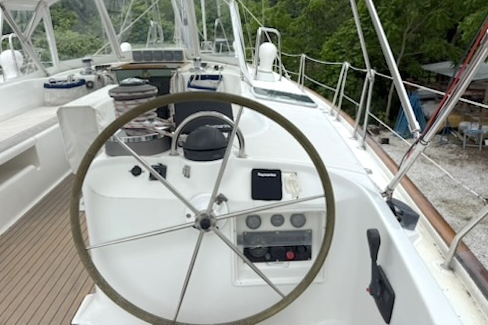 2001 Beneteau 