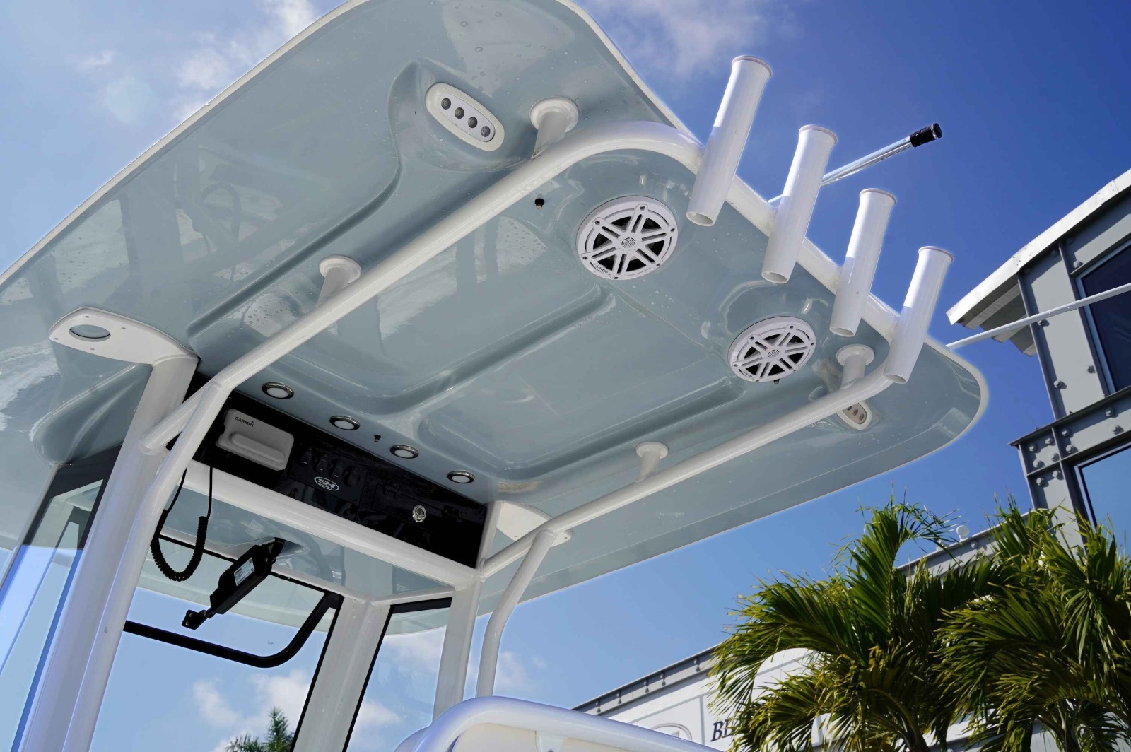 2026 Sea Hunt Ultra 245SE