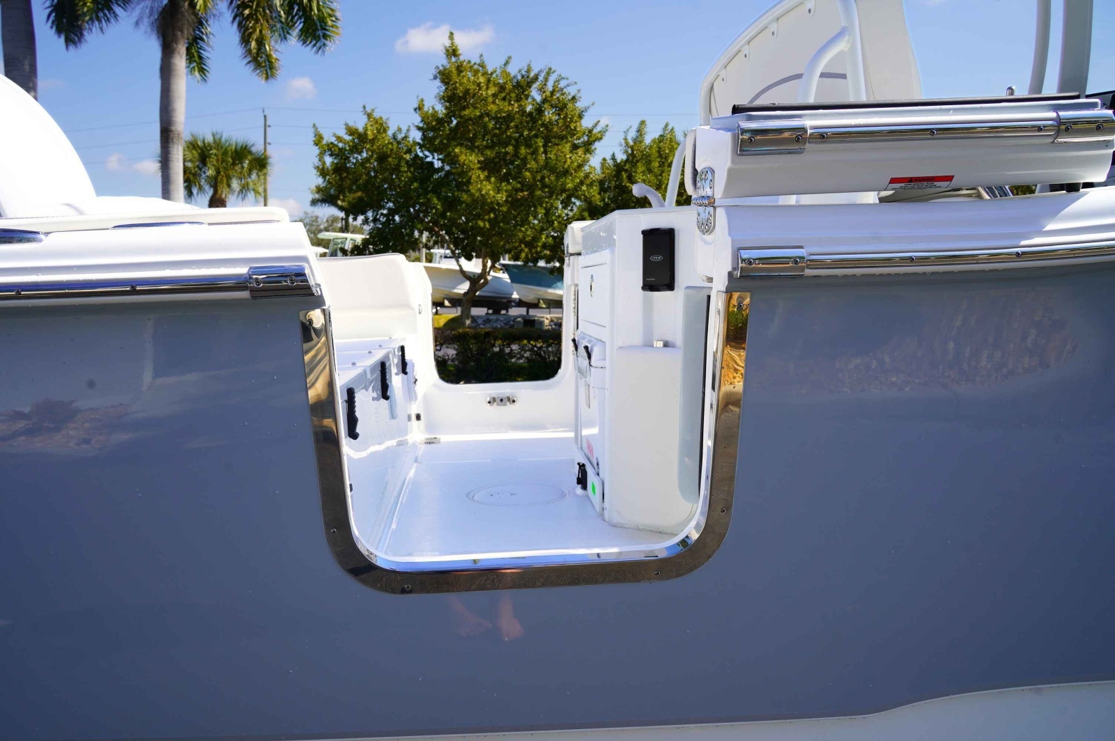 2026 Sea Hunt Ultra 255SE