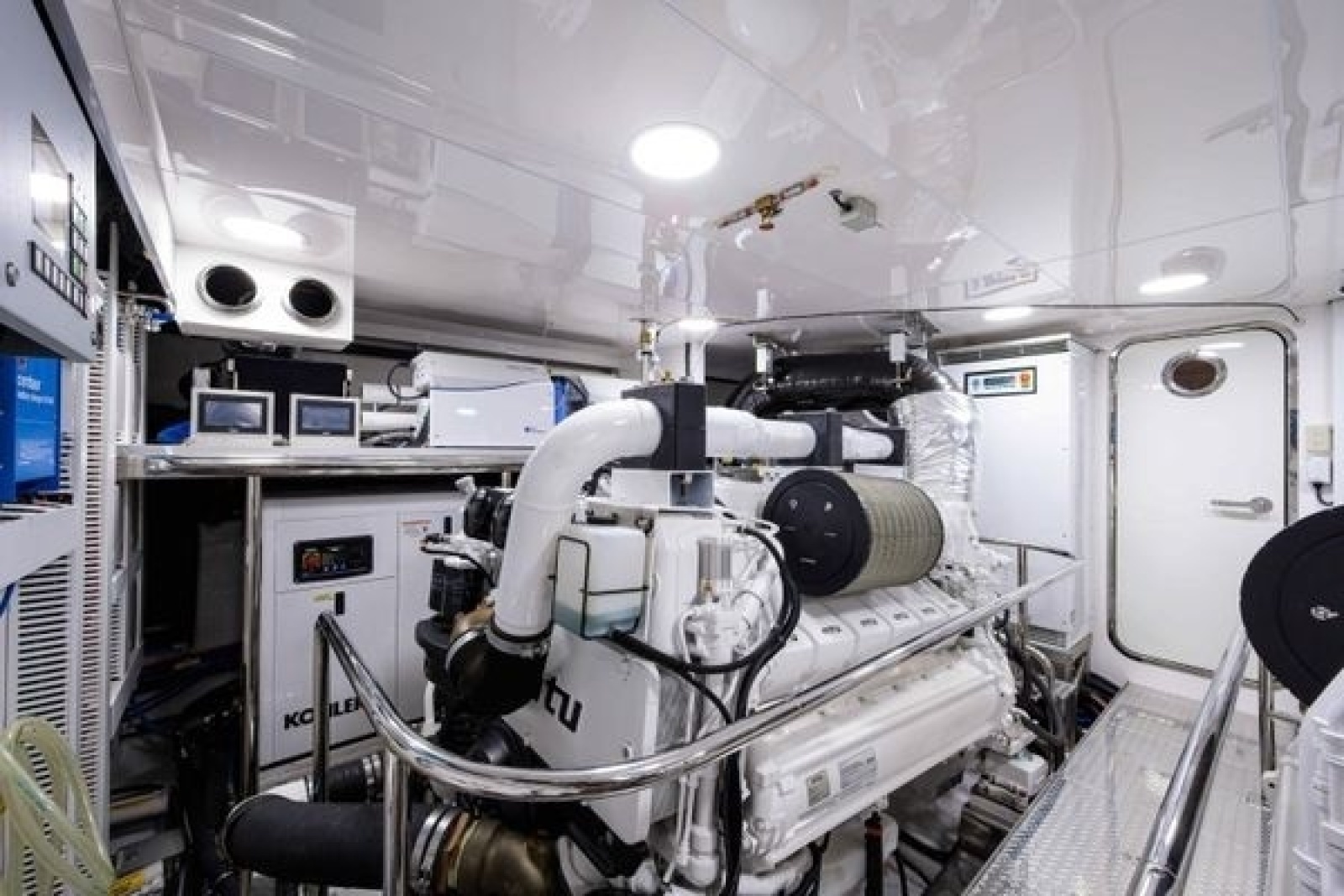 2019 Ocean Alexander Motoryacht 100