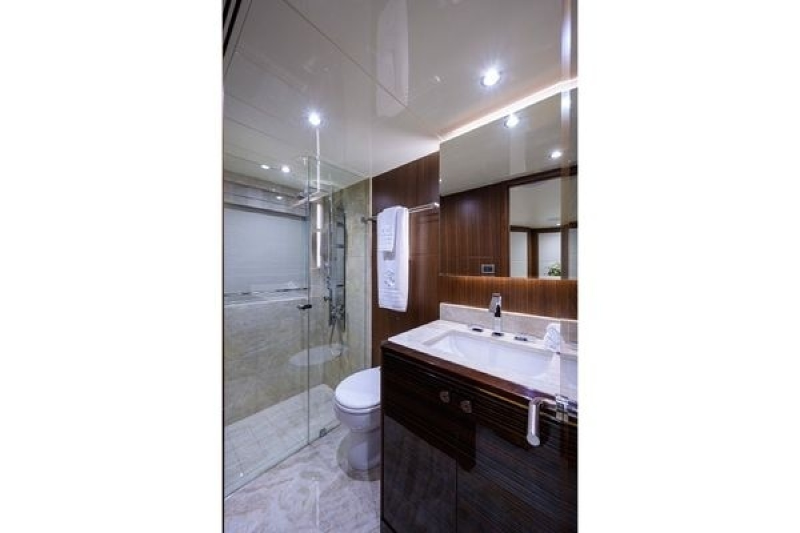 2019 Ocean Alexander Motoryacht 100