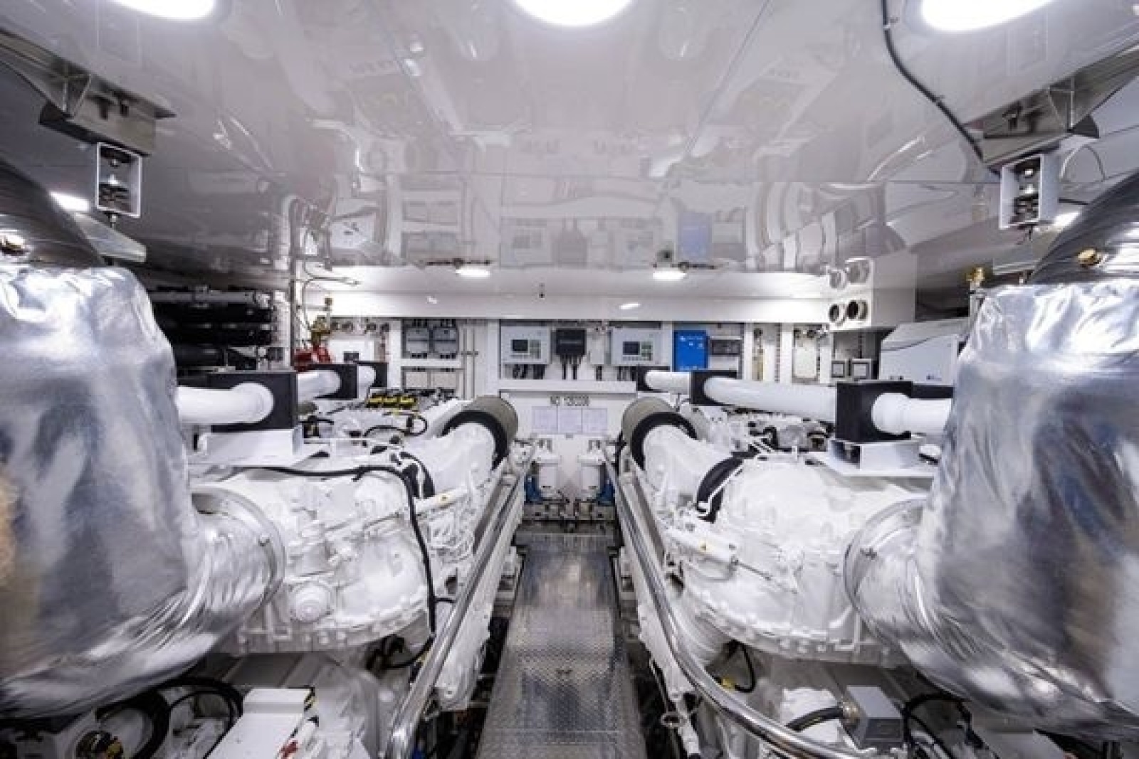 2019 Ocean Alexander Motoryacht 100