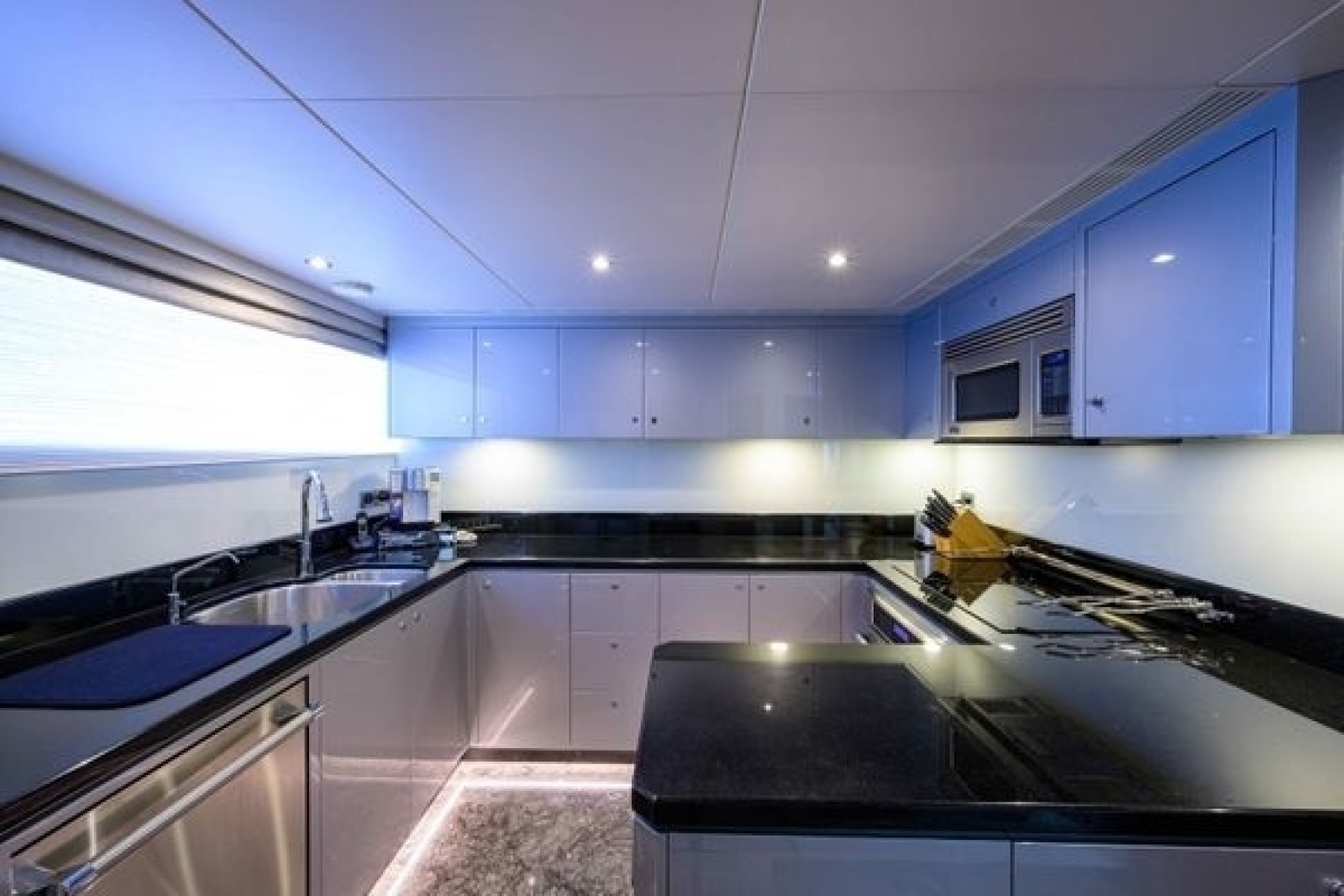 2019 Ocean Alexander Motoryacht 100