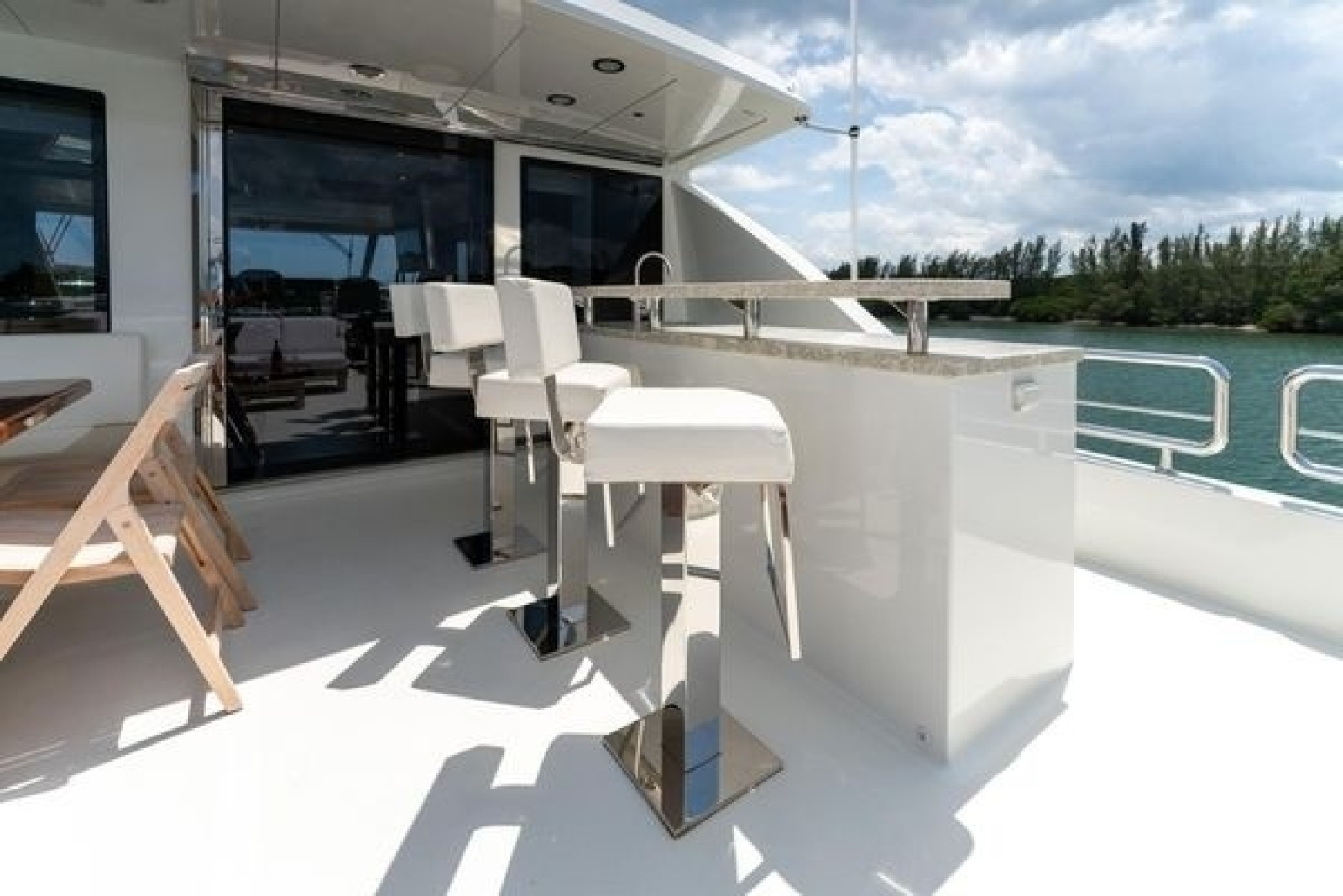 2019 Ocean Alexander Motoryacht 100