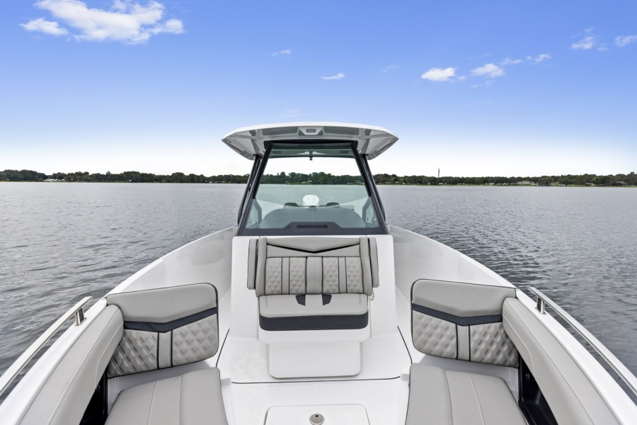 27ft Monterey Yacht For Sale