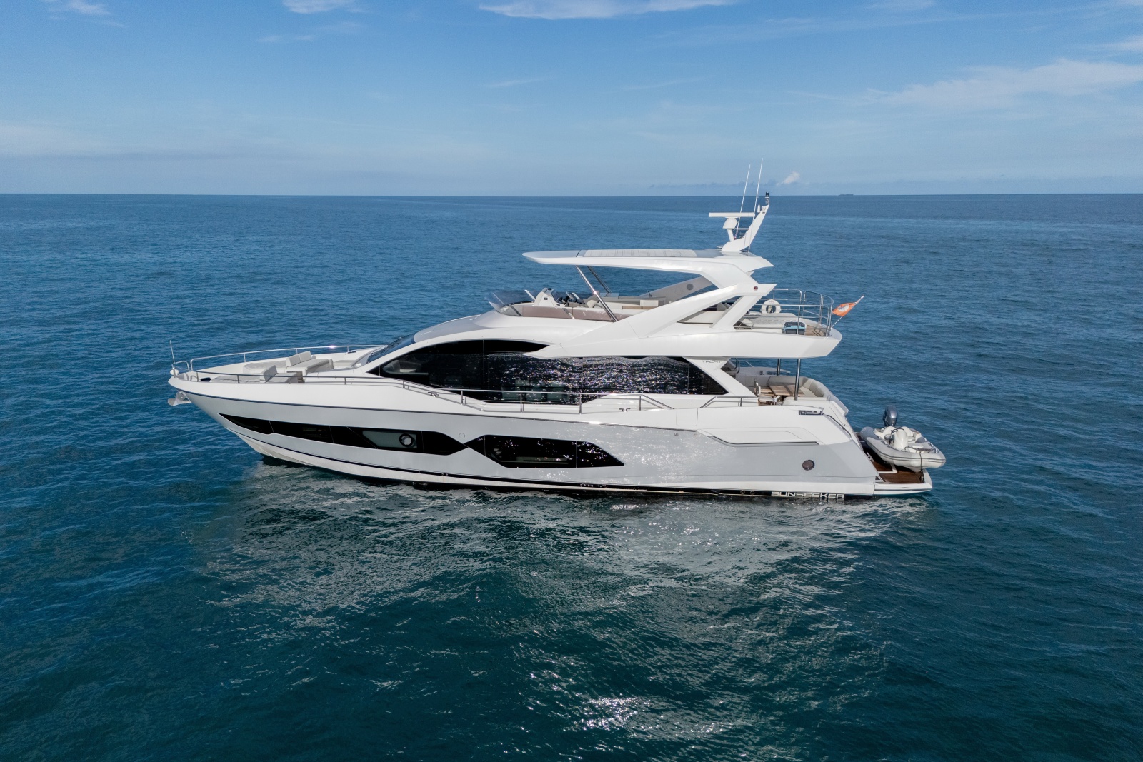 2019 Sunseeker 76 YACHT