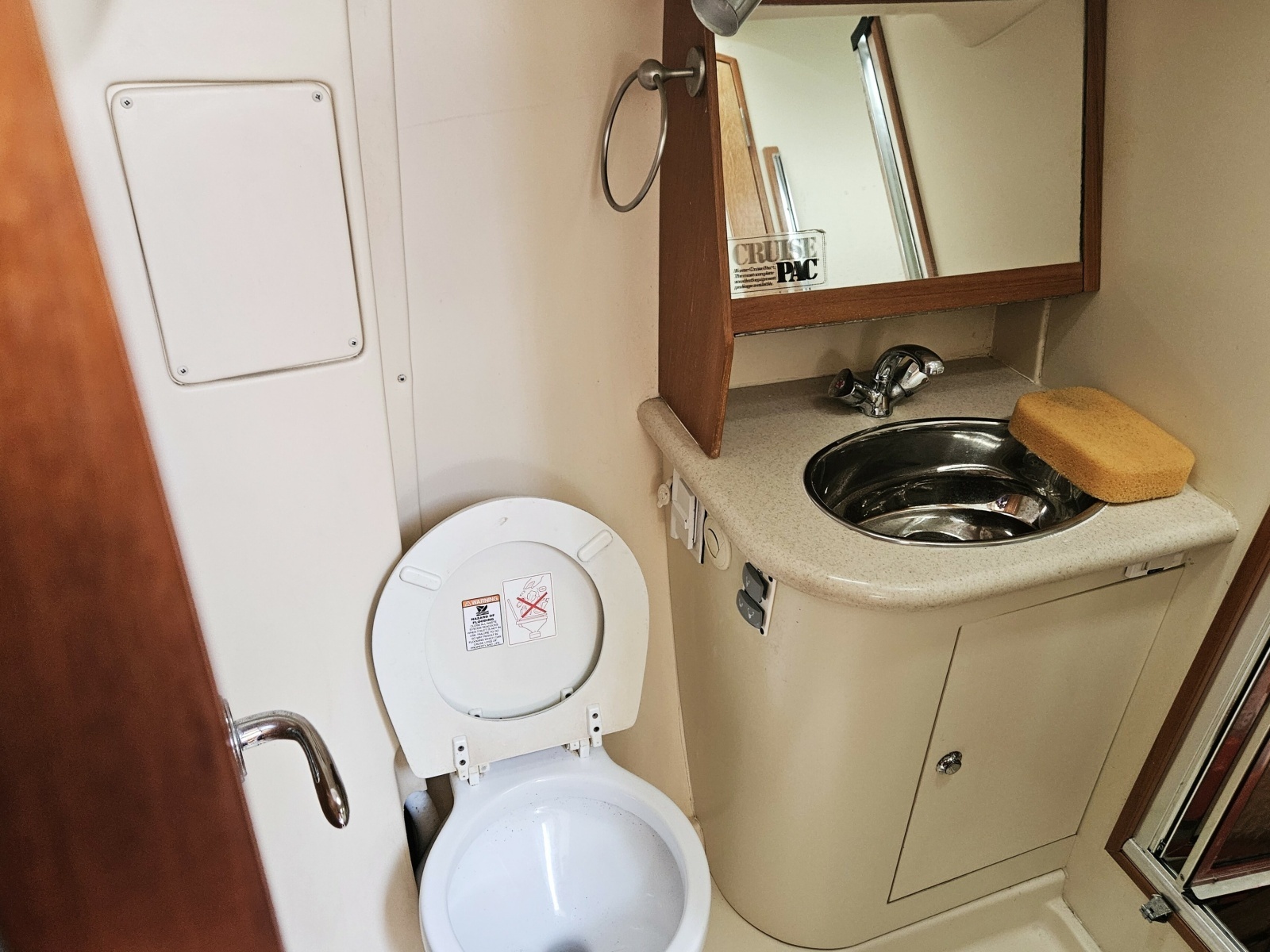 Channel Surfer 41ft Hunter Yacht For Sale