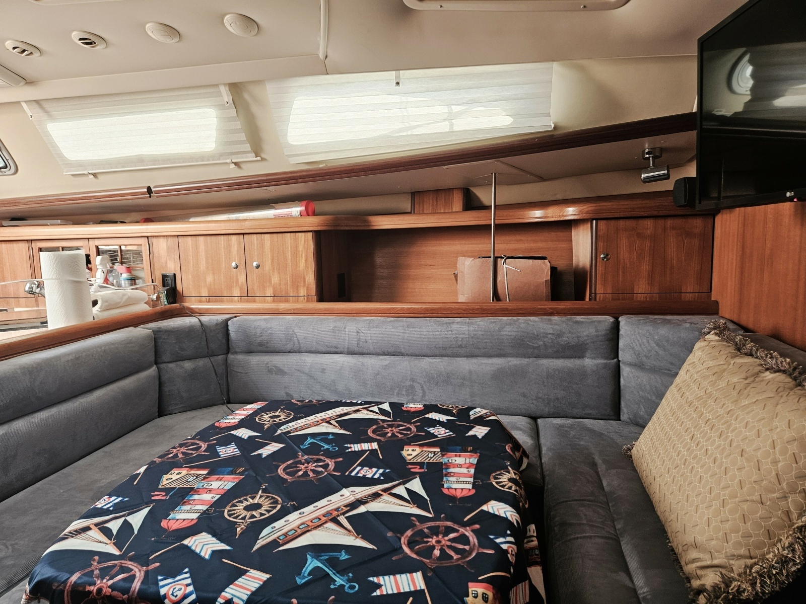 Channel Surfer 41ft Hunter Yacht For Sale