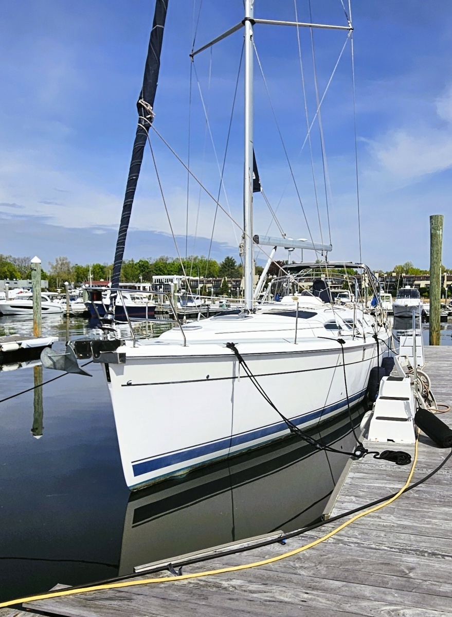 Channel Surfer 41ft Hunter Yacht For Sale