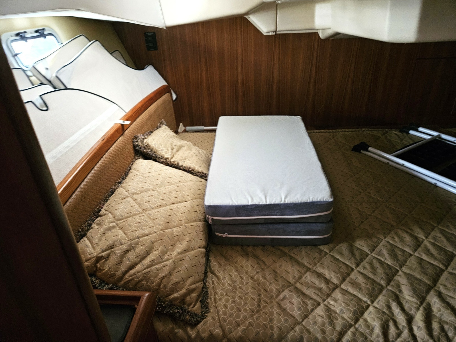Channel Surfer 41ft Hunter Yacht For Sale