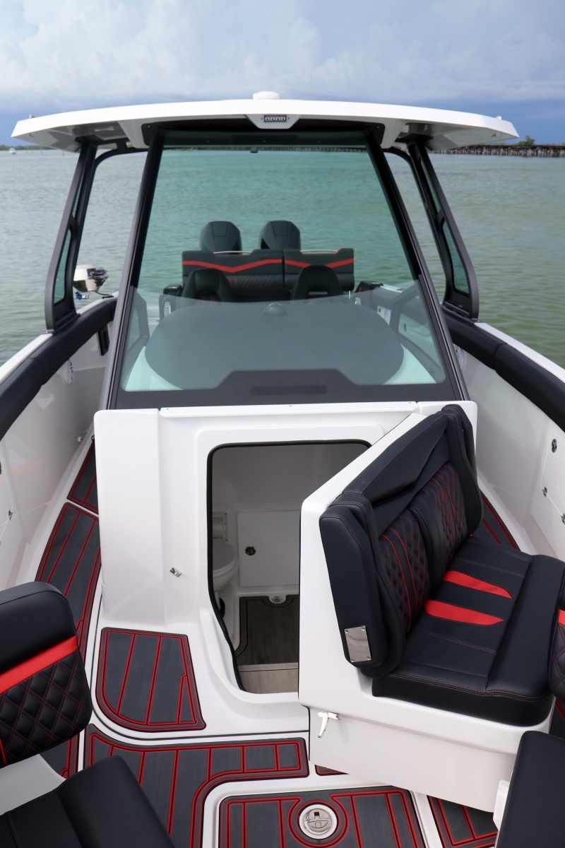30ft Monterey Yacht For Sale