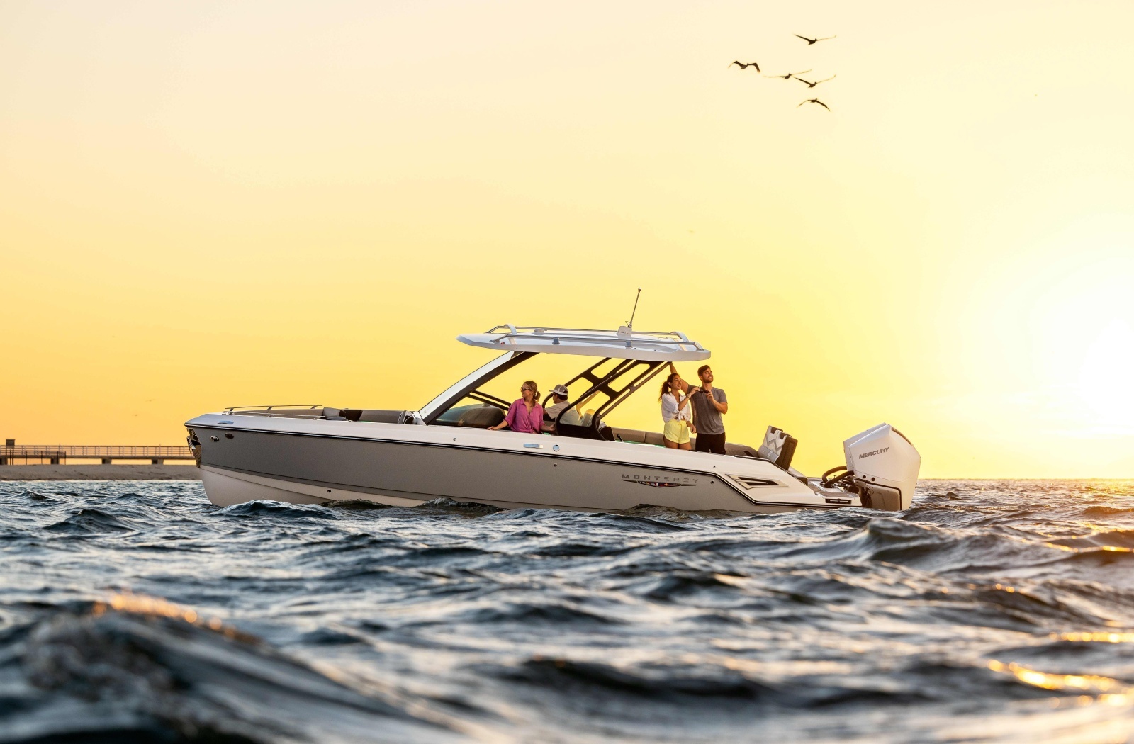 30ft Monterey Yacht For Sale