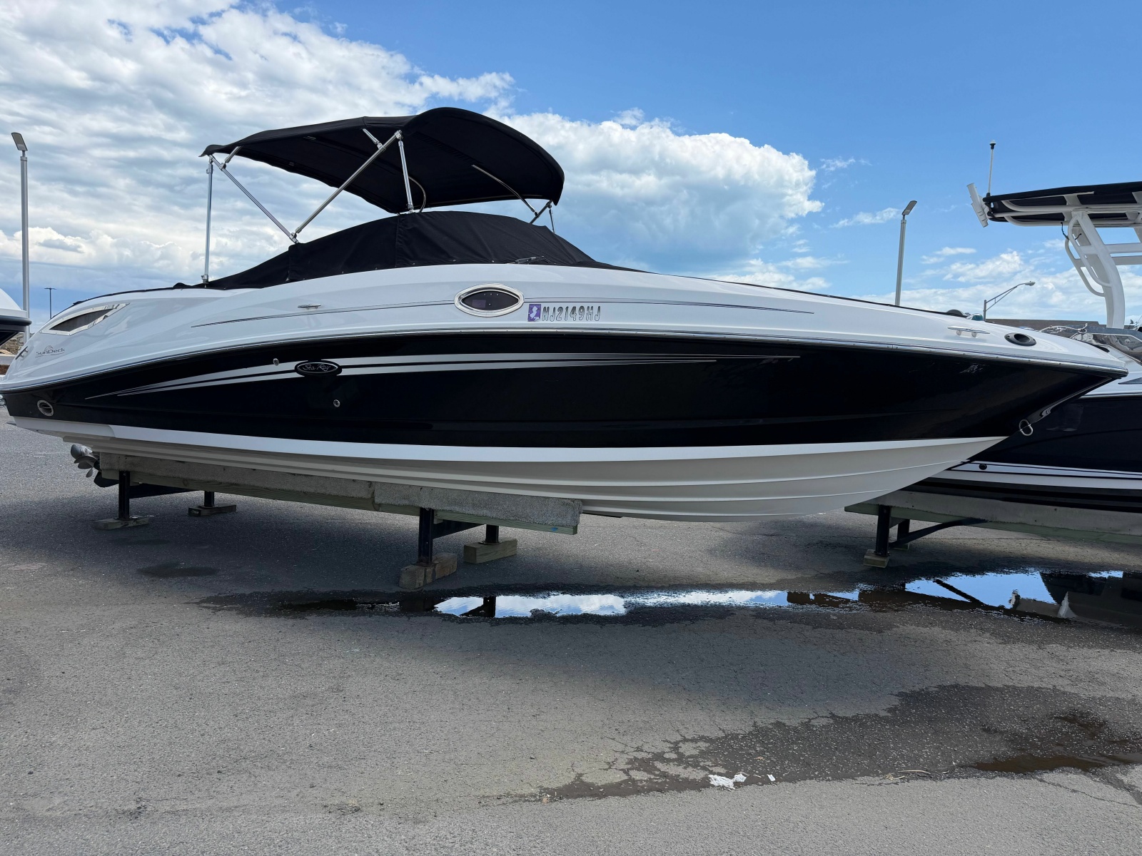 2013 Sea Ray 300 Sundeck