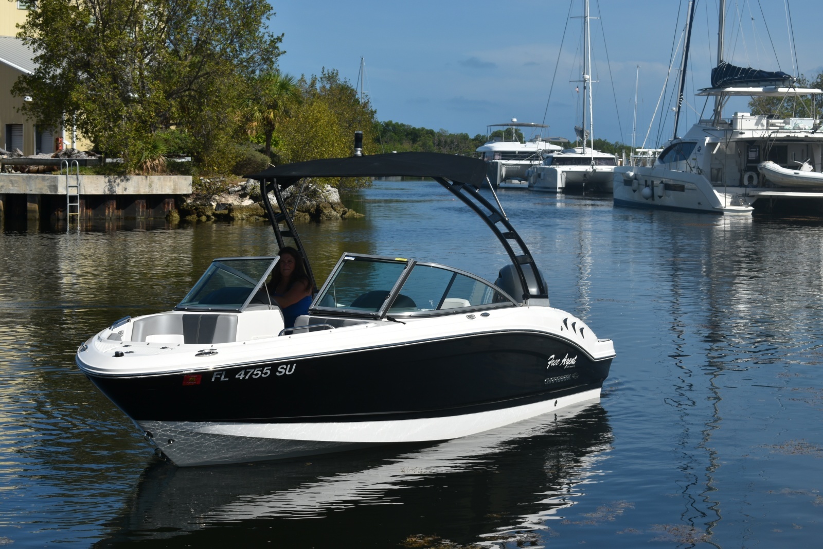 21ft Chaparral Yacht For Sale