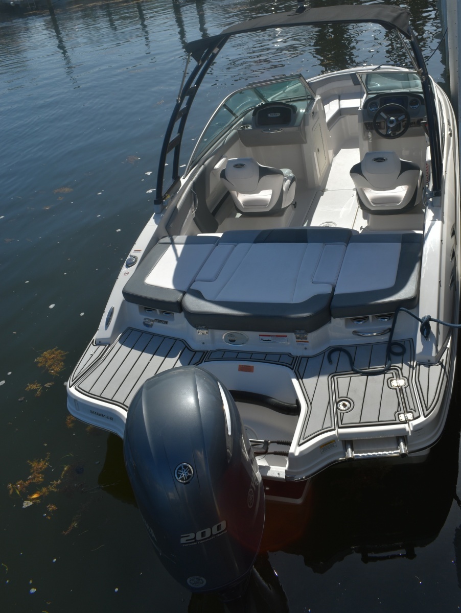 21ft Chaparral Yacht For Sale
