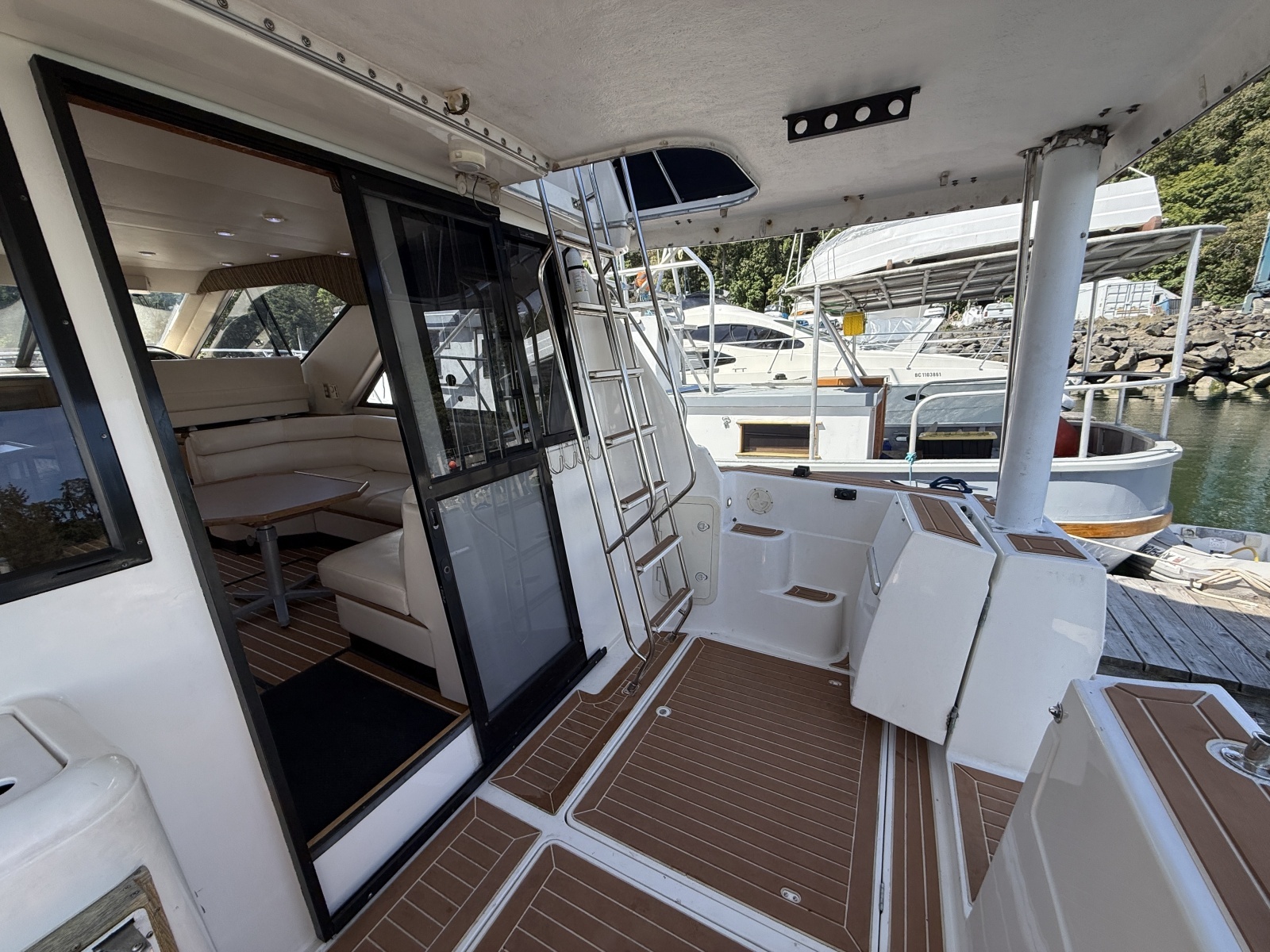 1998 Bayliner 3788