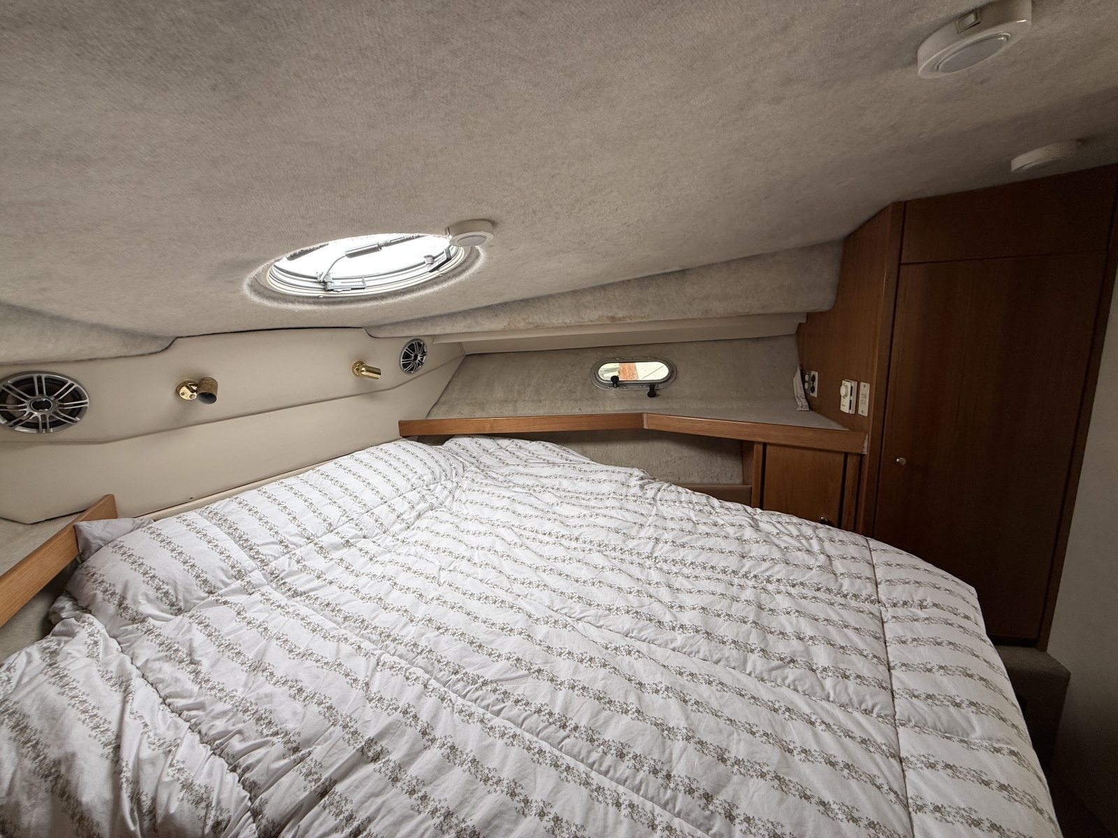 1998 Bayliner 3788
