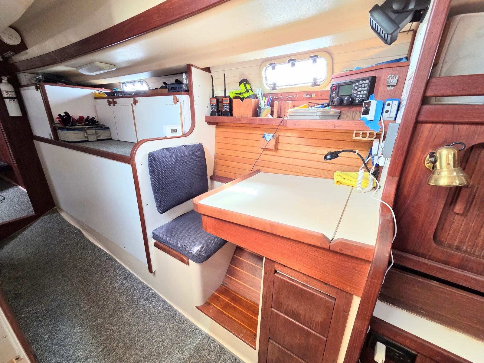 1990 Catalina Morgan Classic 41