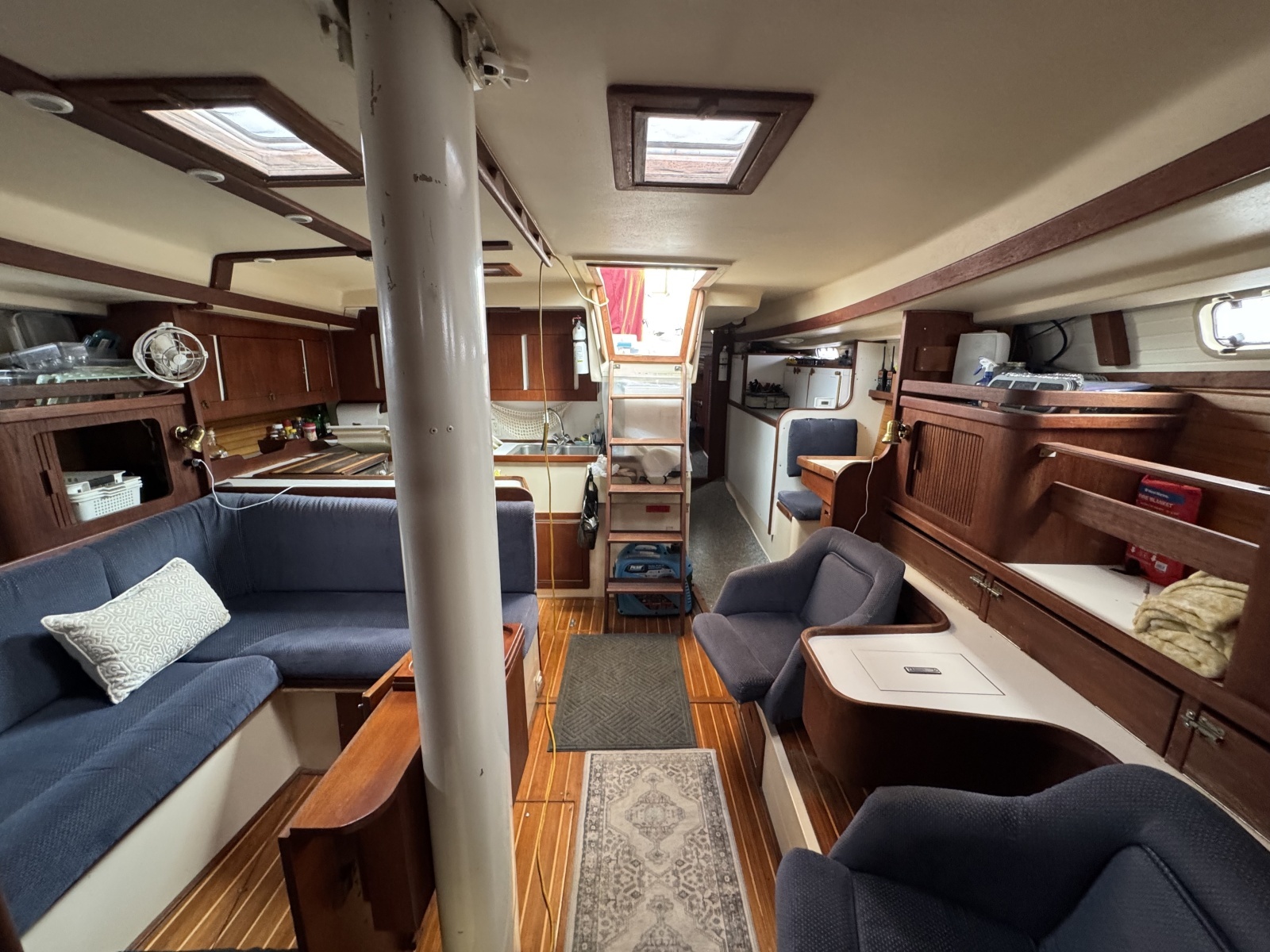 1990 Catalina Morgan Classic 41