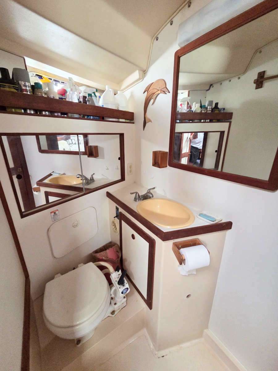 1990 Catalina Morgan Classic 41