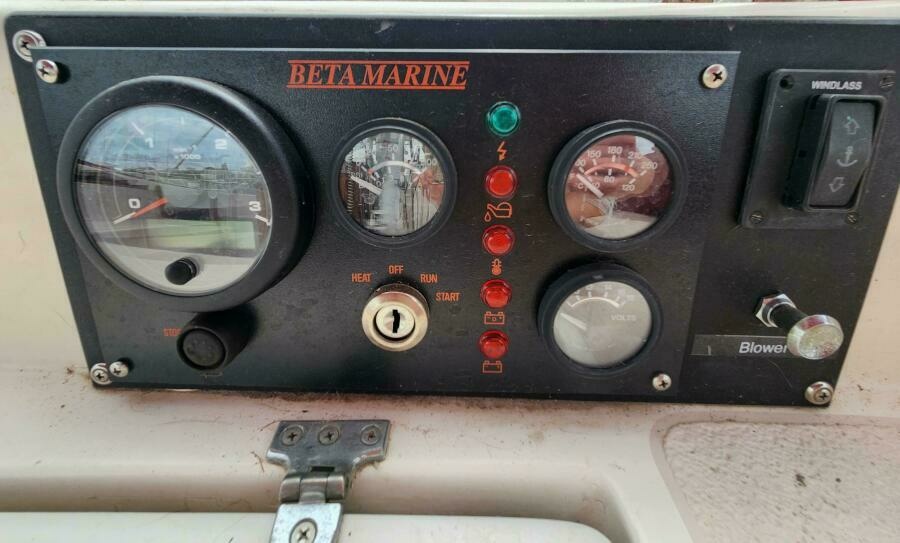 1990 Catalina Morgan Classic 41
