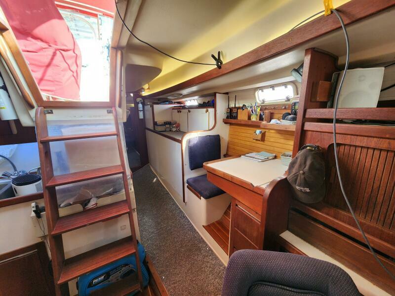 41' 1990 Catalina Morgan Classic 41