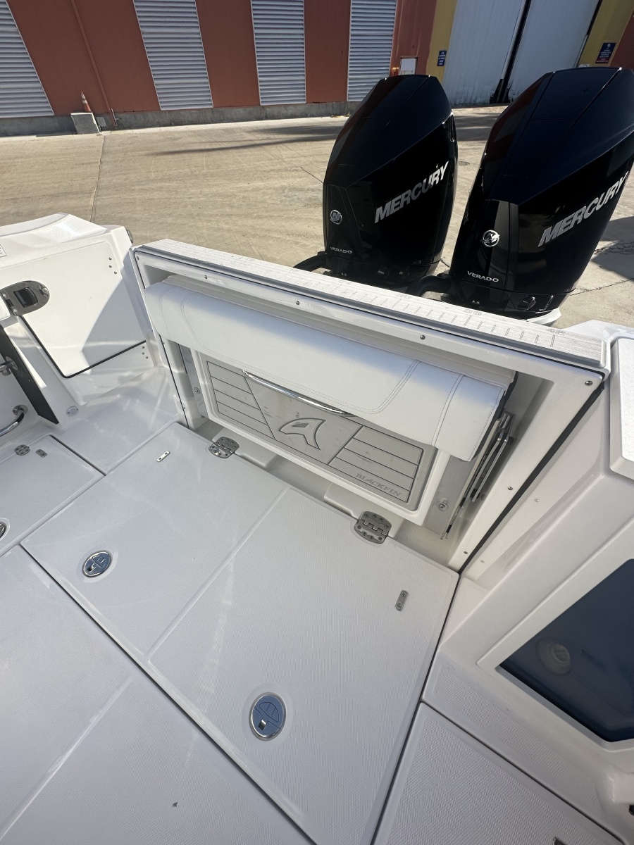 Blackfin 272 CC - Cockpit