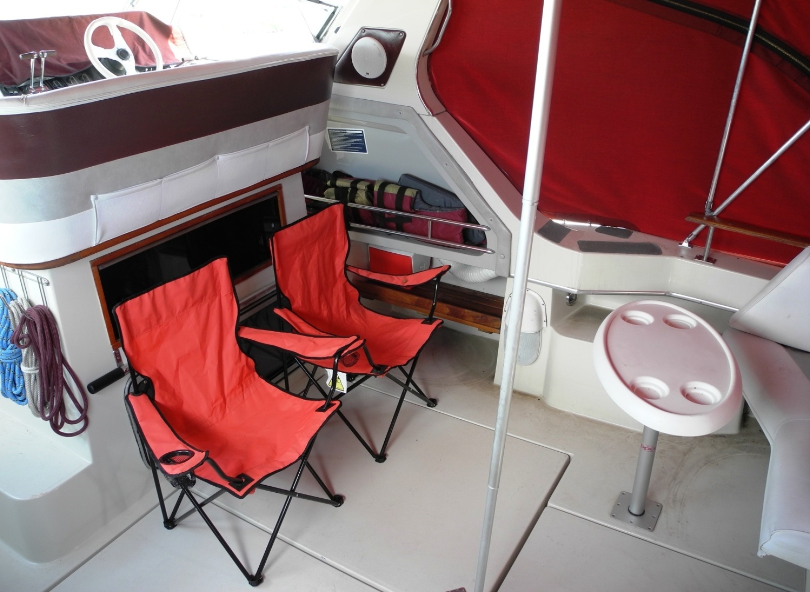 1984 Cruisers Yachts Ultra Vee 336