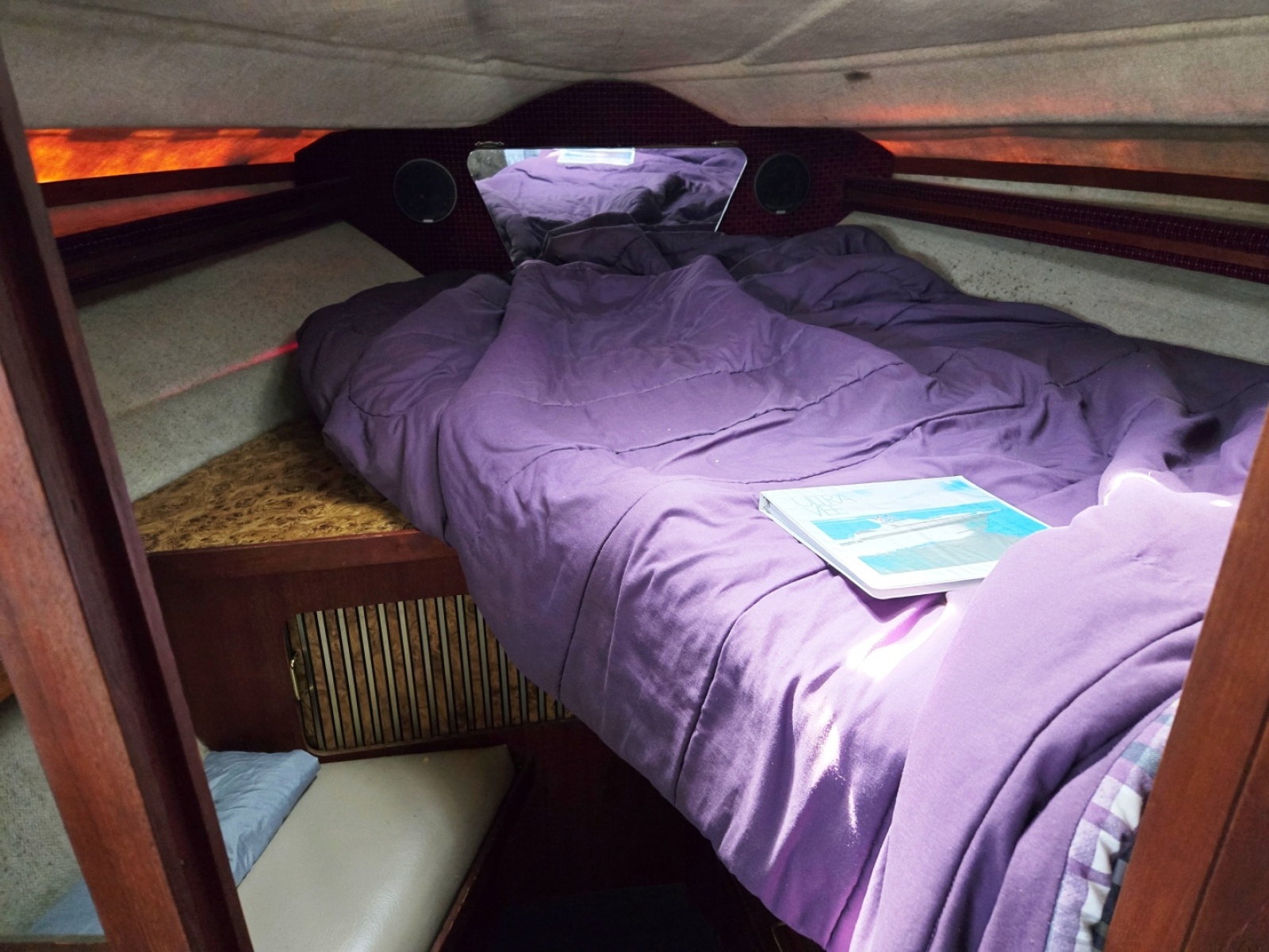 1984 Cruisers Yachts Ultra Vee 336