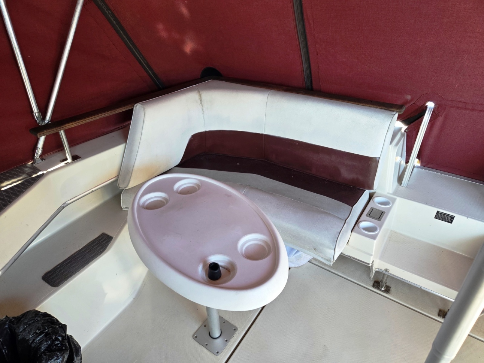 1984 Cruisers Yachts Ultra Vee 336