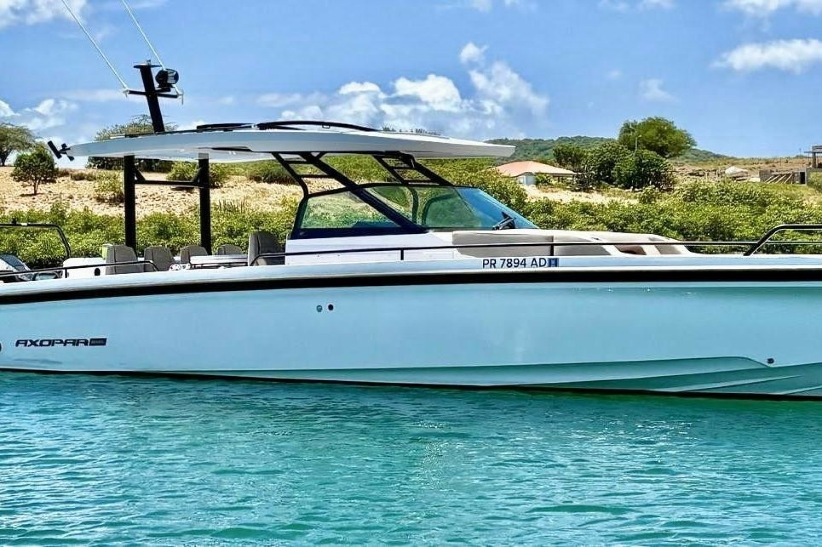 37ft Axopar Yacht For Sale