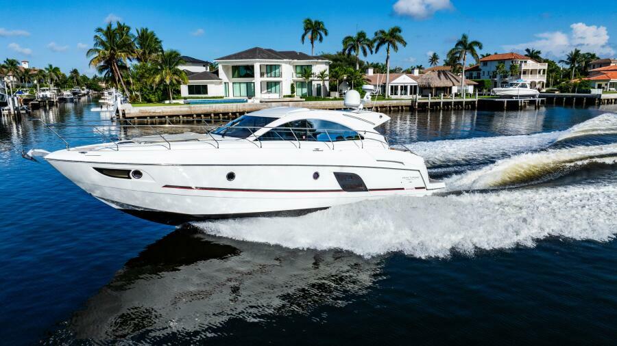 2016 Beneteau Gran Turismo 49