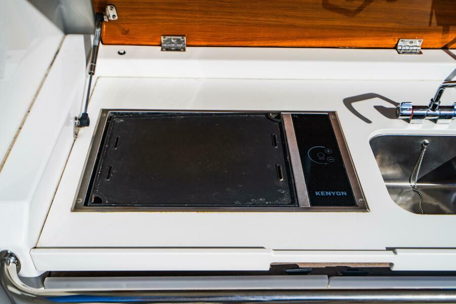 2016 Beneteau Gran Turismo 49