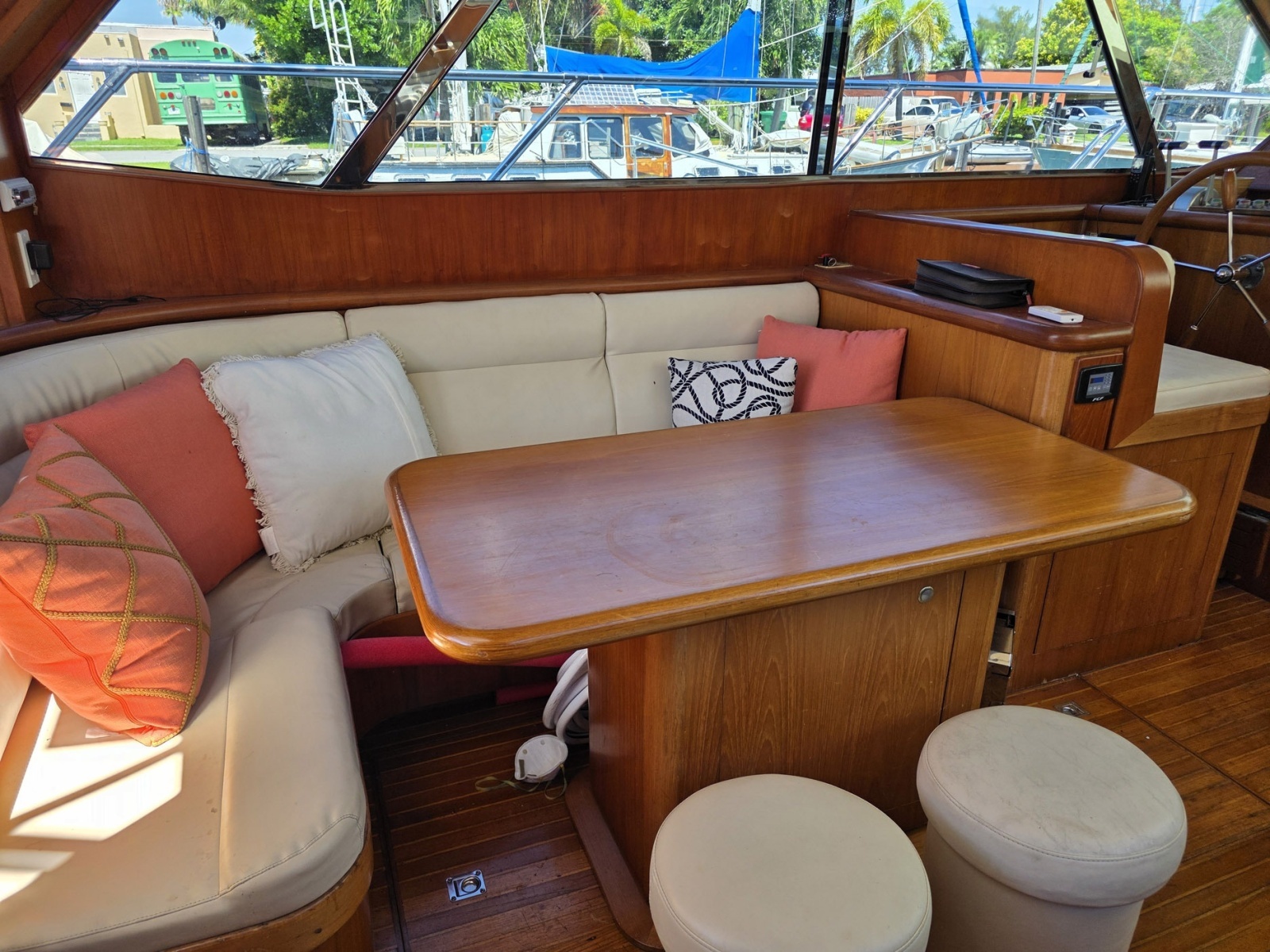 2001 Horizon Sundeck photo 10