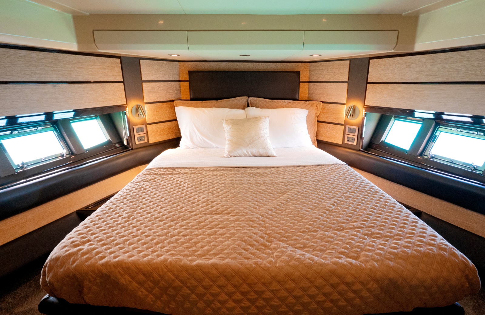 2011 Azimut 58 Fly