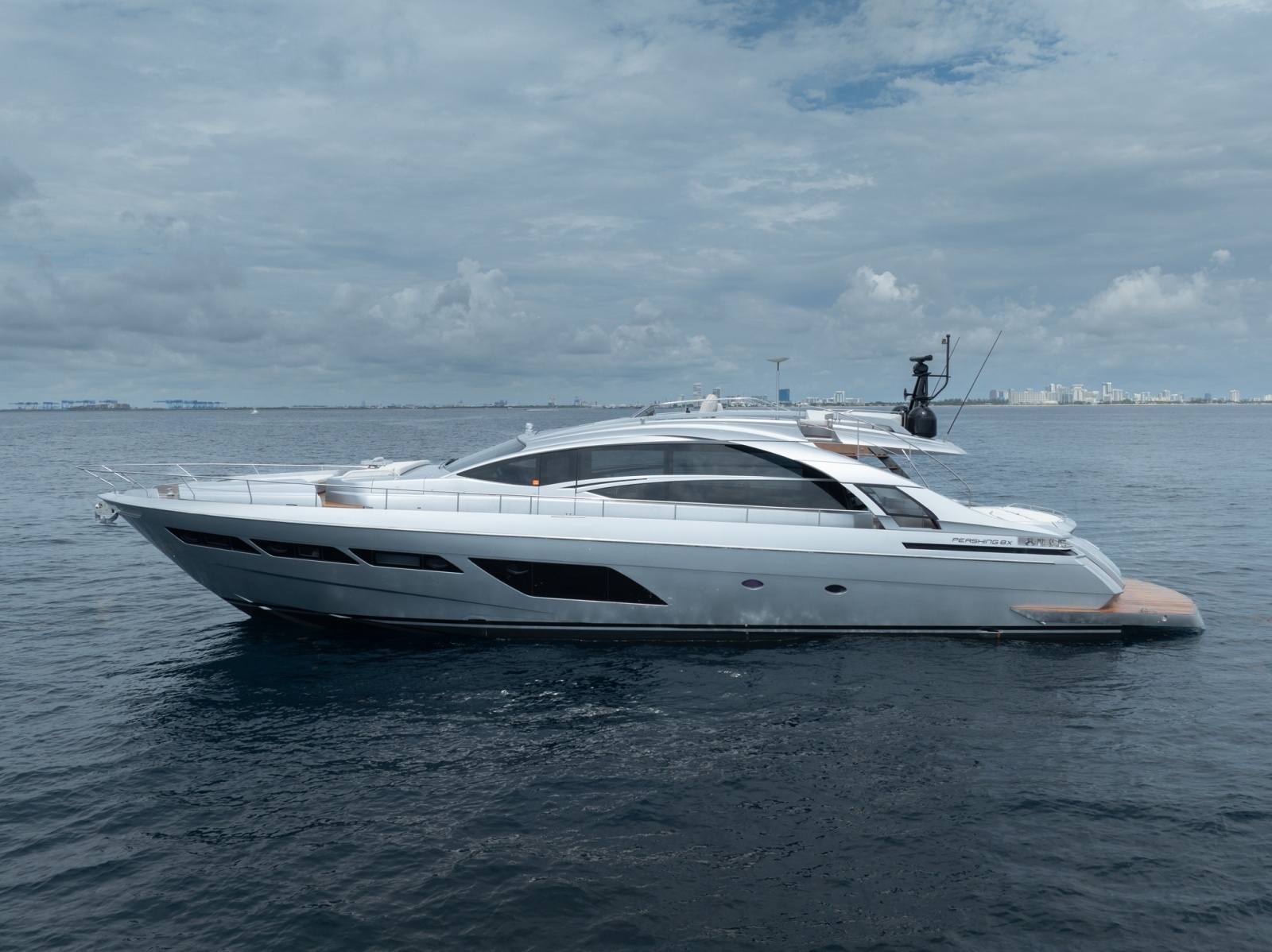 83ft Pershing Yacht For Sale