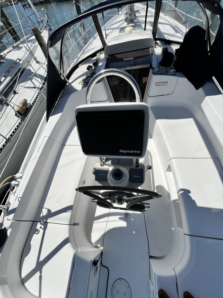 2006 Hunter 36